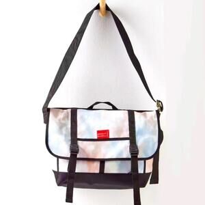 NWT! Free People x Manhattan Portage Messenger Bag in Cloud (MSRP $178)